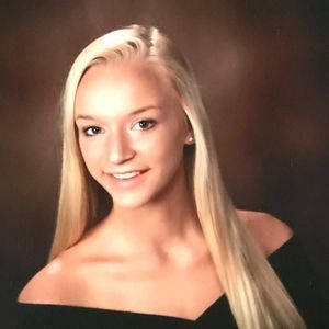 Meet your Posher, Briana